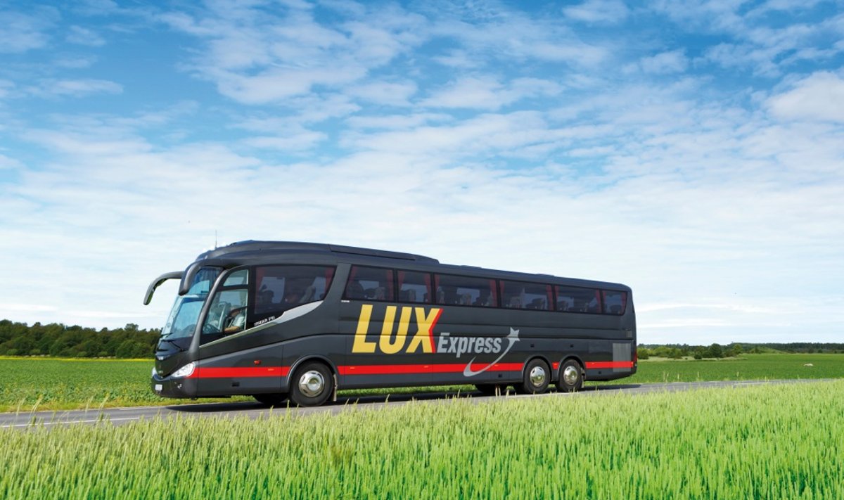 Lux Expressi buss jättis ka Tartus inimesed pika ninaga - Maaleht