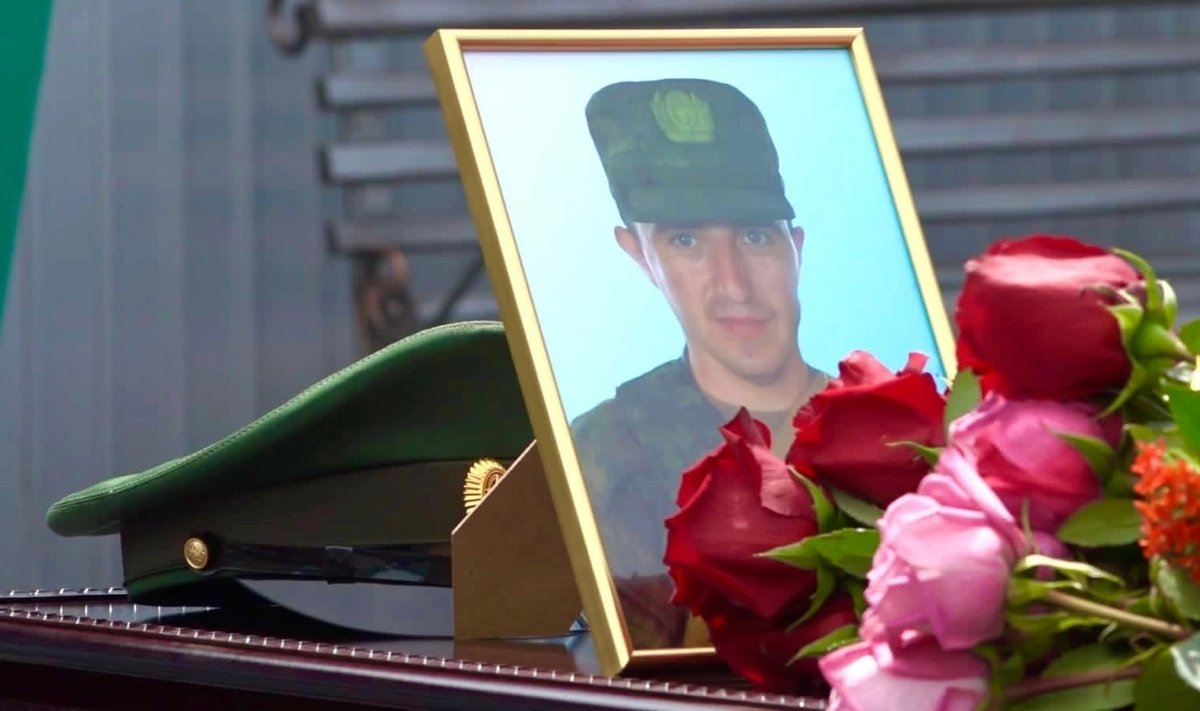 Ukrainas hukkunud vene sõduri matused