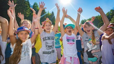 Leia lapsele suveks laager! 64 laste- ja noortelaagrit üle Eesti - surfist teatri ja telkideni