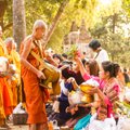 REISIJUTT: Läbi rahumeelse Laose Angkor Watti