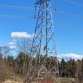 Жителей Эстонии предупреждают: получить смертельный удар током можно, даже не касаясь провода