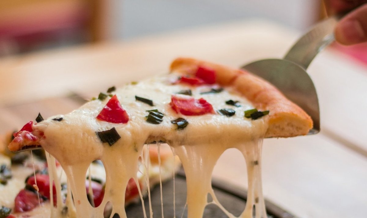 Pitsa on üks toit, millest tuleks eemale hoida, kui nohu vaevab