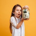 Viis nõuannet lapsele rahatarkuse õpetamiseks