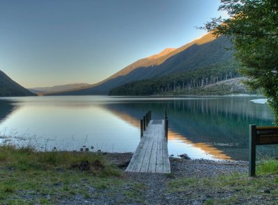 Lake Rotoiti Nelson Lakesi rahvuspargis.