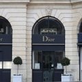 ФОТО И ВИДЕО | Dior показал, как швеи работают из дома вместе с детьми