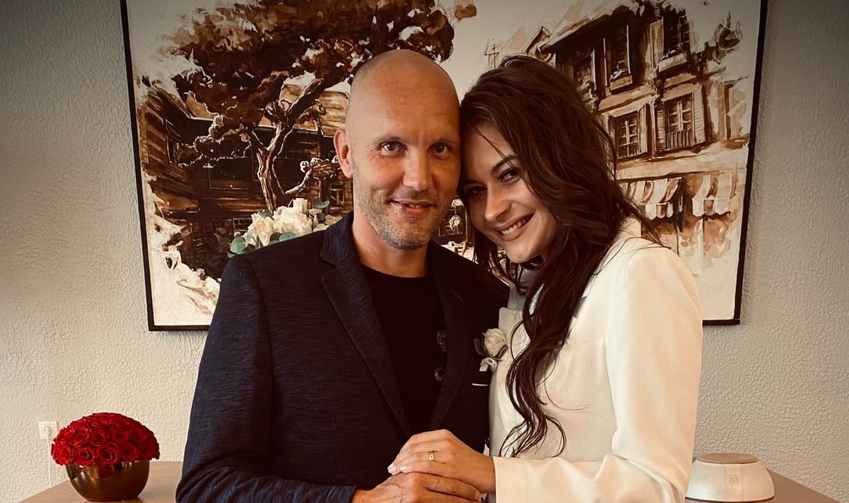 Maag Andreas ja näitleja Lisette tervendavad nüüd koos inimesi.