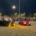 ВИДЕО | BMW врезался в толпу на встрече любителей покататься возле Юлемисте. Опасные ситуации - обычное явление на таких мероприятиях 