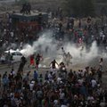 ВИДЕО | Протестующие в Бейруте штурмуют правительственные здания