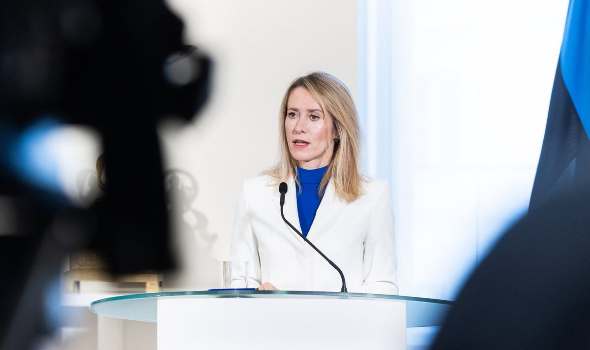 "Minister Sikkut on valitsuskabinetis korduvalt rääkinud murest seoses selle LNG-laevaga ja seoses kokkulepetega Soomega. Need murekohad olid valitsuskabinetile teada," sõnas Kaja Kallas täna.