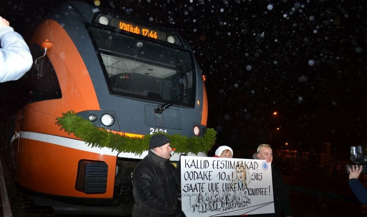 Läinud laupäeval saadeti Lelle-Pärnu trassile jäävates raudteejaamades viimsele teele viimane neid peatusi läbinud reisirong.
