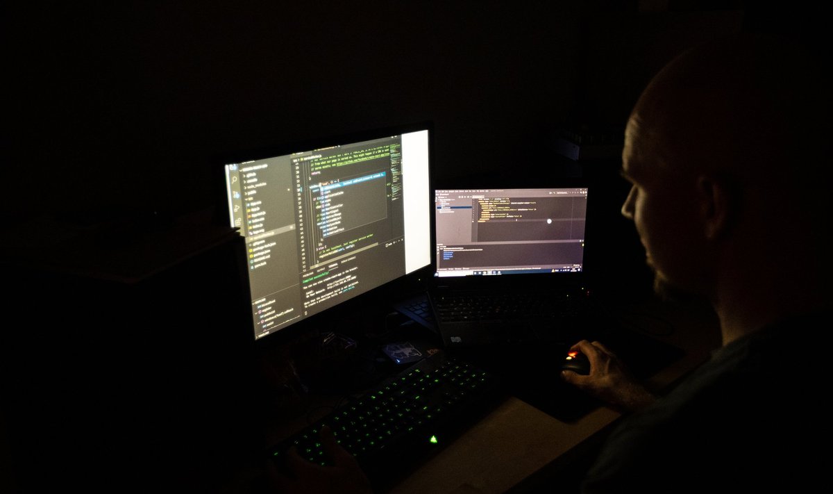 RIA soovitab lähiajal harrastada informatsiooni superkiirteel pigem „kaitslikku sõidustiili, säilitades kainet mõistust ja juurutades küberhügieeni palju korratud parimaid praktikaid".