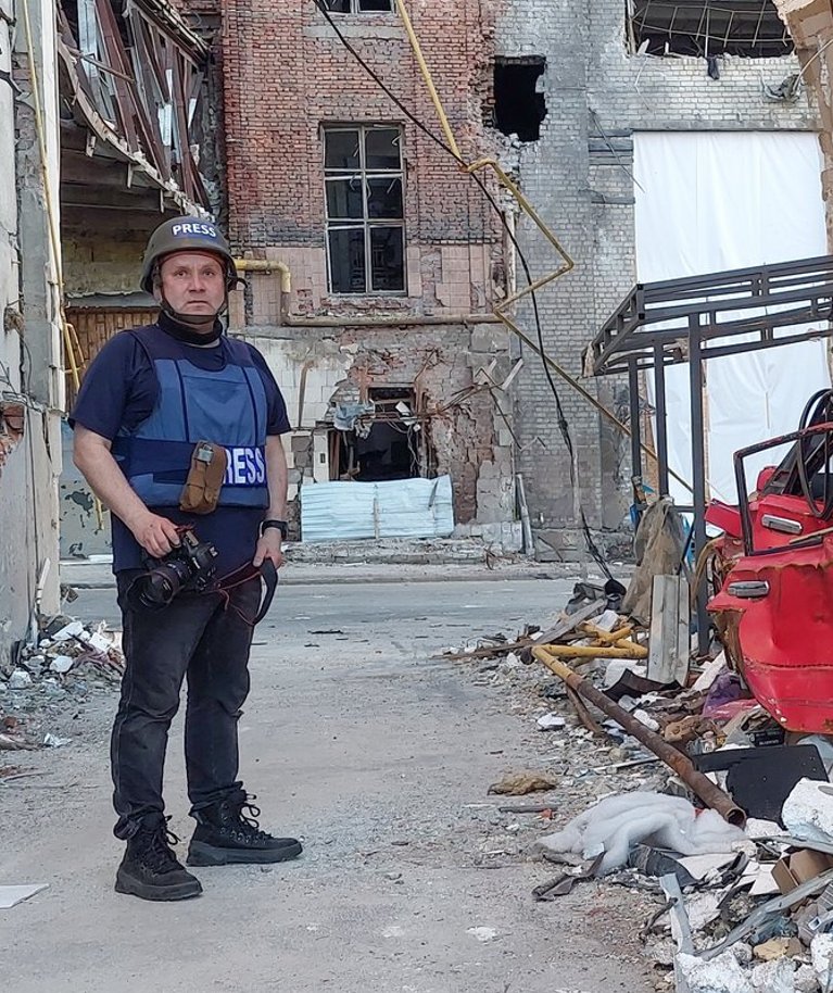 Fotograaf Rauno Volmar on aastaga käinud Ukrainas komandeeringus kuus korda. Lviv on Ukrainas rindest nii kaugel, kui üldse olla saab, ja ometi näeb välja selline.