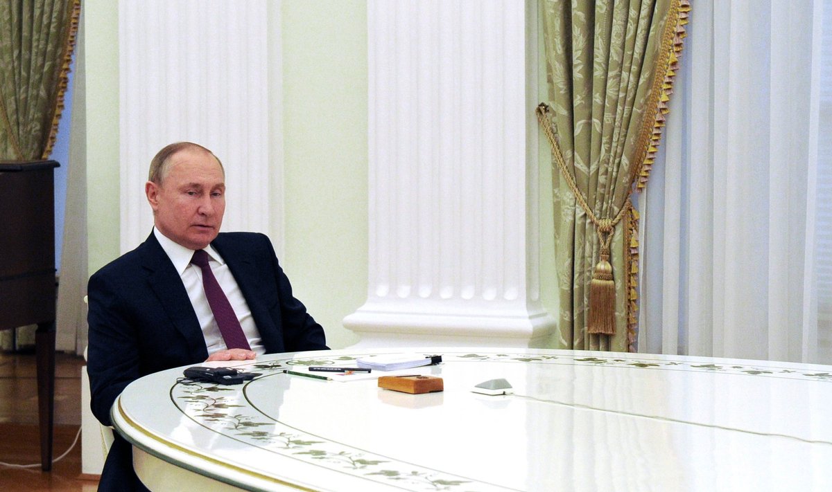 Vladimir Putin kohtumisel Olaf Scholziga.