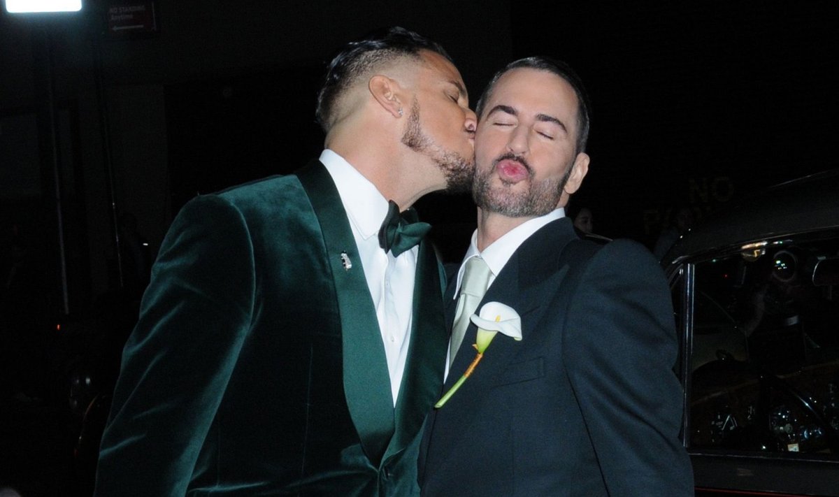 Moelooja Marc Jacobs abiellus kallima Char Defrancescoga.