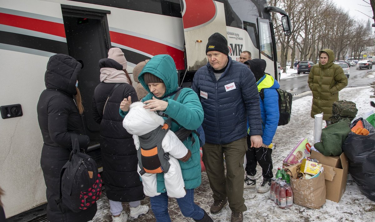 Sõjapõgenikud Ukrainast saabumas Tallinna.
