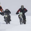 FOTOD | Jää kannab, aga mitte autosid – tsiklimehed kihutasid Haapsalu Tagalahel