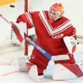 Сборная России по хоккею провела официальный матч в форме с надписью "СССР"