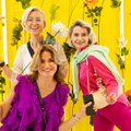 ФОТО | Stockmann вместе с Каролин Куузик и Женей Фокиным открыли летний сезон и угостили гостей напитками с еловыми шишками