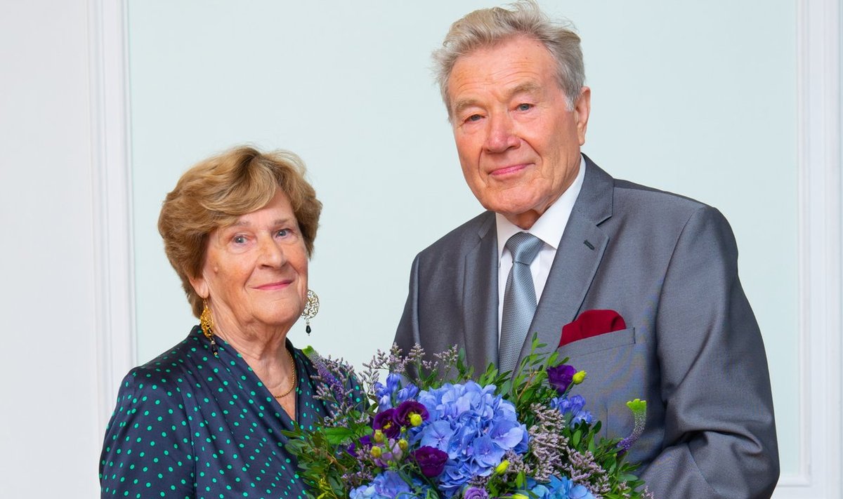 KOOS ÜLE POOLE SAJANDI Voldemar ja Kaie Kuslap on abielus olnud 57 aastat. Voldemar sai 24. septembril 85aastaseks.