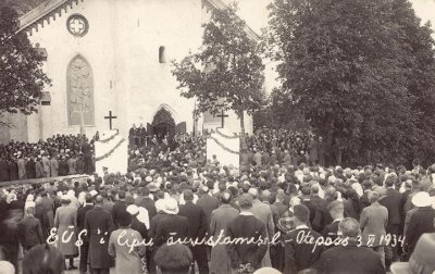 3. juunil 1934 tähistas EÜS Eesti lipu 50. aastapäeva Otepääl - samas kirikus, kus pool sajandit varem Eesti sinimustvalge sisse õnnistati.