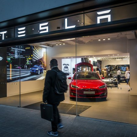 Elon Musk turuliidri positsioonist: Tesla konkurent saab olema Hiina autotootja