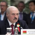 Лукашенко отругал нобелевского лауреата Алексиевич за поливание Белоруссии грязью