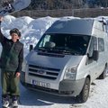 VIDEO | Eesti parim lumelaudur elab juba teist aastat oma väikebussis: "Saan elada mägedes oma unistuste elu"
