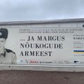 Kas nõukogude armee mundris Margus Tabori etenduse plakat on kohane?