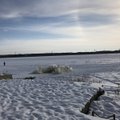 FOTO | Harku järvel asub mitmemeetriste jäätükkidega ääristatud supluskoht