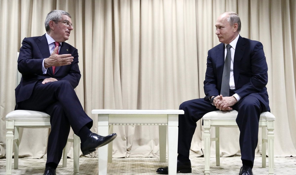 ROKi president Thomas Bach ja Vladimir Putin 2019. aastal Minskis.