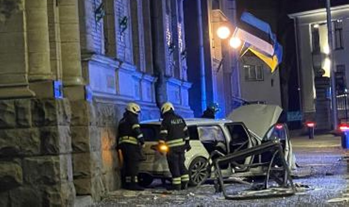Liiklusõnnetus Eesti Panga juures