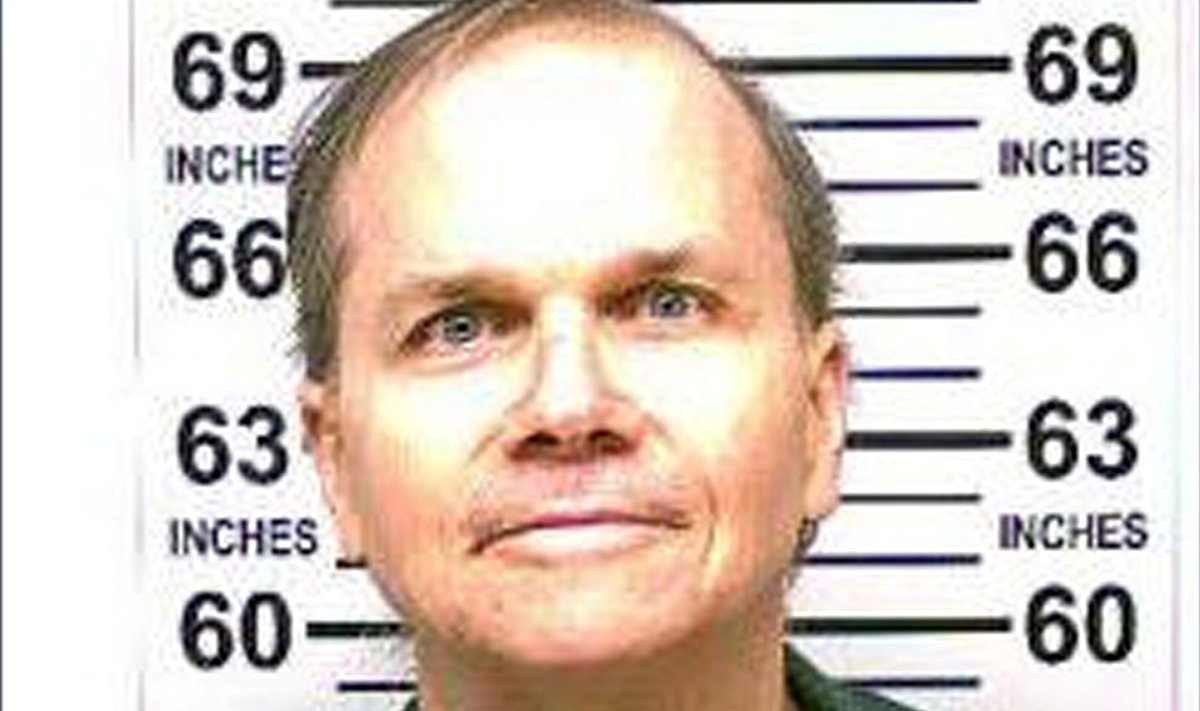 New York State Department of Corrections and Community Supervision 2018 photo of Mark David Chapman who murdered John Lennon in 1980