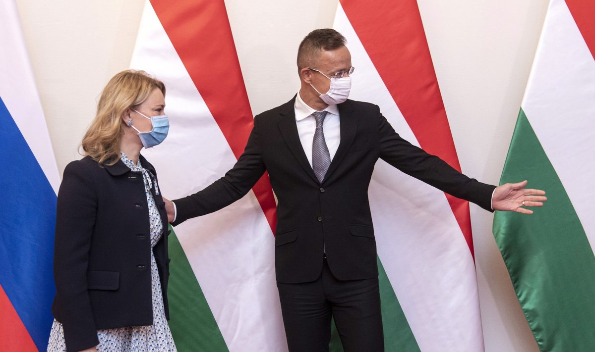 Ungari välisminister Péter Szijjártó võõrustas eile Budapestis Gazpromi asejuhti Jelena Burmistrovat.
