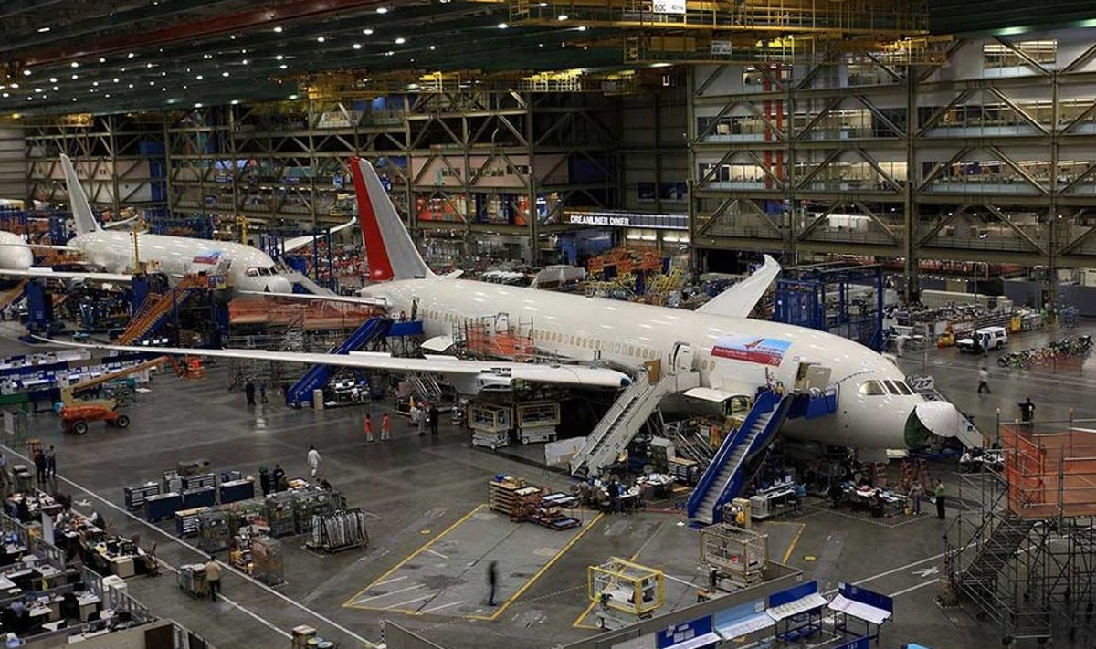 Nagu Vändrast saelaudu: Boeing on võtnud Everettis eesmärgiks panna uusimaid 787 Dreamlinereid liinil kokku kümme tükki kuus. Praegu ollakse sellest eesmärgist veel kaugel.