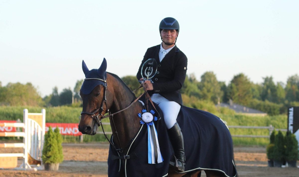 2018. aastal korraldatud esimese Kasemäe Karika Grand Prix’ võitis Renek Rosenberg hobusega Fred.