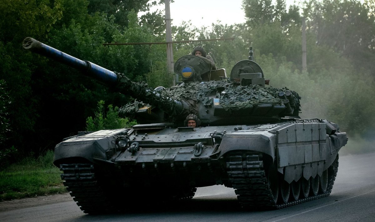 Украинский танк в Донбассе