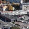 Tallinna bussijaama juures jäi auto alla kolm koolitüdrukut