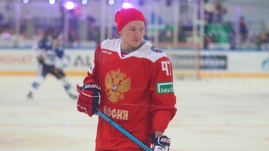 Российскому хоккеисту дважды отказали во въезде в США