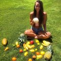 FOTOD | 25aastane toor-taimetoitlane otsustas toidust hoopis loobuda ning plaanib elada sõna otseses mõttes õhust ja armastusest