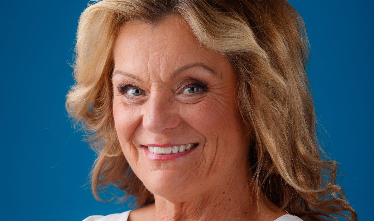 ANNE VEESAAR