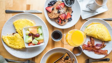 Американский врач считает мифом пользу завтраков