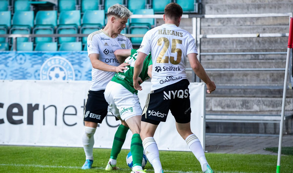 FC Flora (rohelises) jäi SJK vastu hätta.