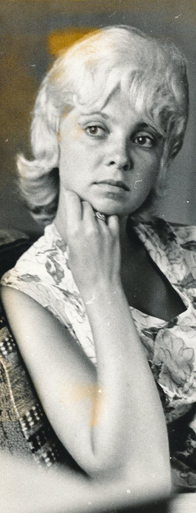 Omaaegne seksisümbol Ada Lundver.
