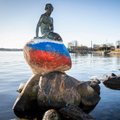 Kopenhaagenis asuv Väikese Merineitsi kuju langes vandalismi ohvriks. Alusele maaliti Venemaa lipp