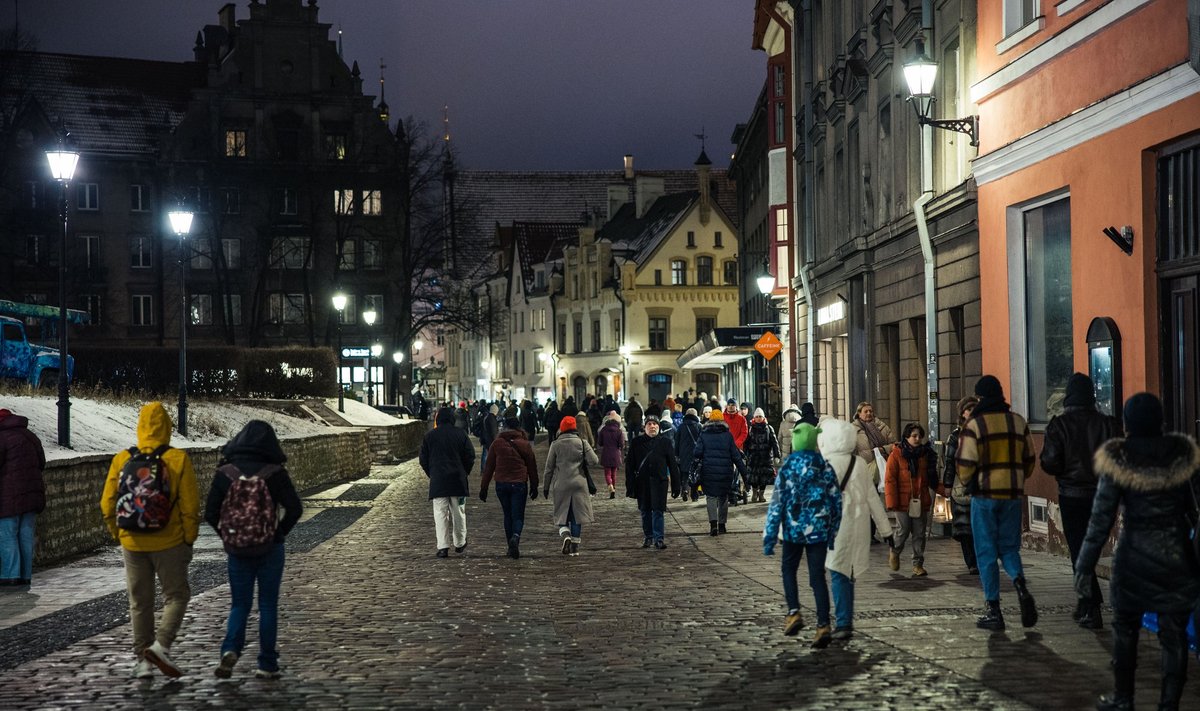 Tallinna Raekoja platsil avati jõuluturg 2022