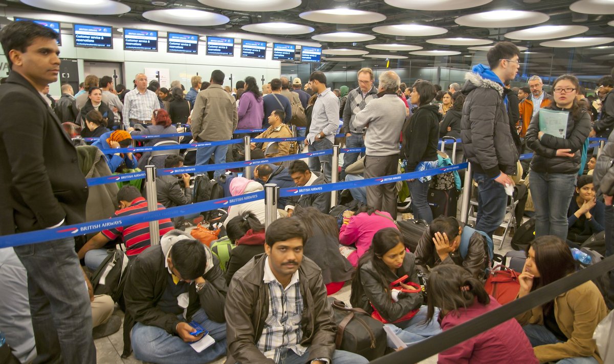 Ummikud lennujaamades on toonud kindlustusfirmadele reisijatelt hulgaliselt reisitõrke kahjunõudeid.
