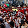 Более миллиона человек вышли на демонстрацию протеста в Гонконге