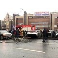 ВИДЕО | В Санкт-Петербурге девушка взяла Audi на тест-драйв и устроила ДТП с 10 машинами, снесены ограда и светофор