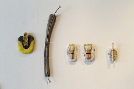 Ingrid Alliku teos Tallinna Kunstihoone 2014. aasta näitusel "ornaMENTAALNE".