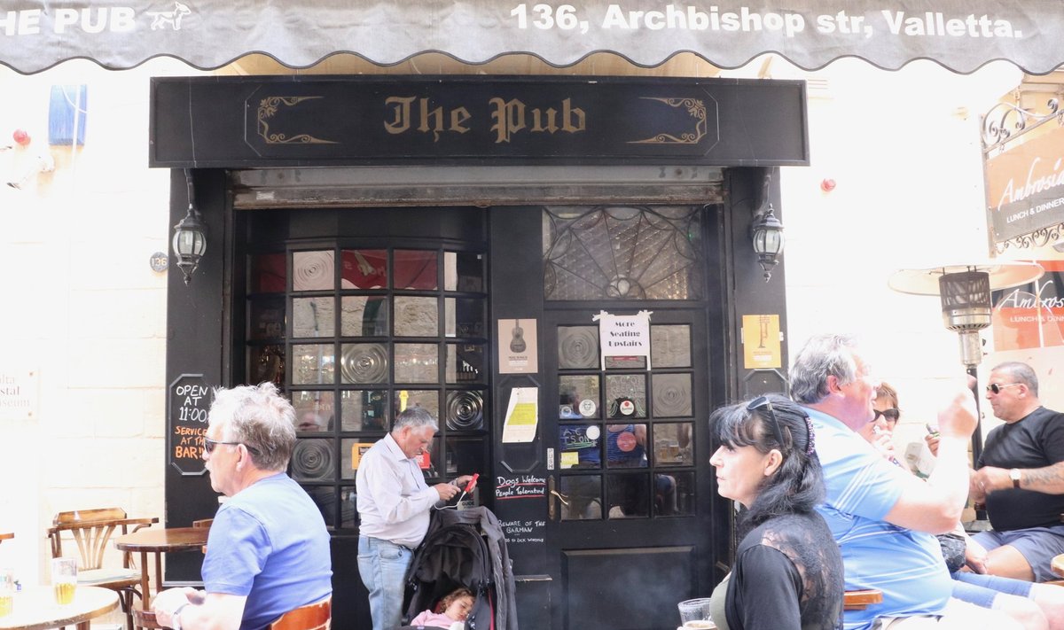Kuulus The Pub Maltal, mis sai "Gladiaatori" näitleja Oliver Reedi viimaseks joomingukohaks